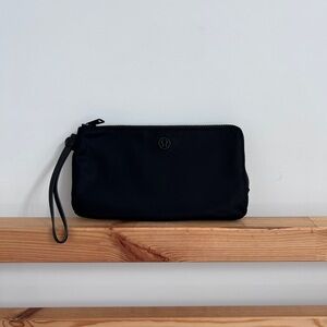 NWOT Lululemon black wrislet